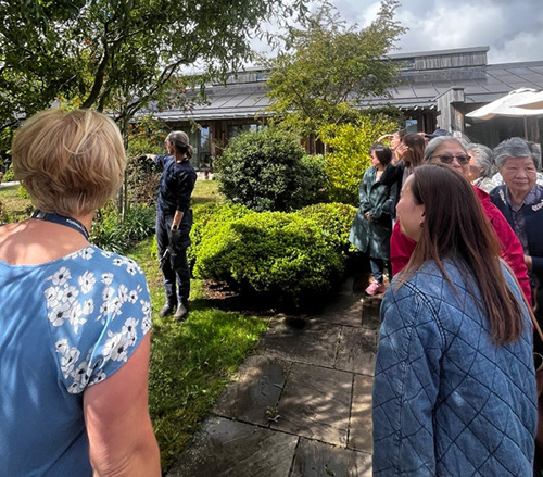 Visit from the Chinese Community Wellbeing society in the Hospice gardens