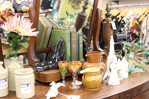 Vintage items in Westbury Hill